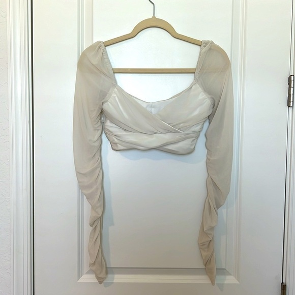 Tiger Mist Sheer Ruched Sleeve Crossover Front Mesh Crop Top Size Small White - Picture 8 of 9